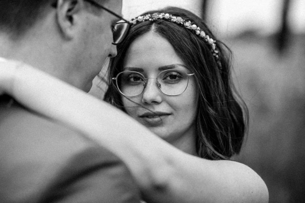 Destination wedding - getting ready in a Mediterranean villa